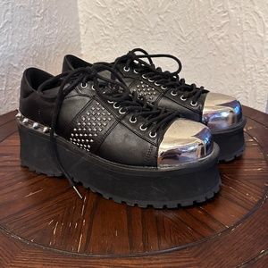Demonia Platforms